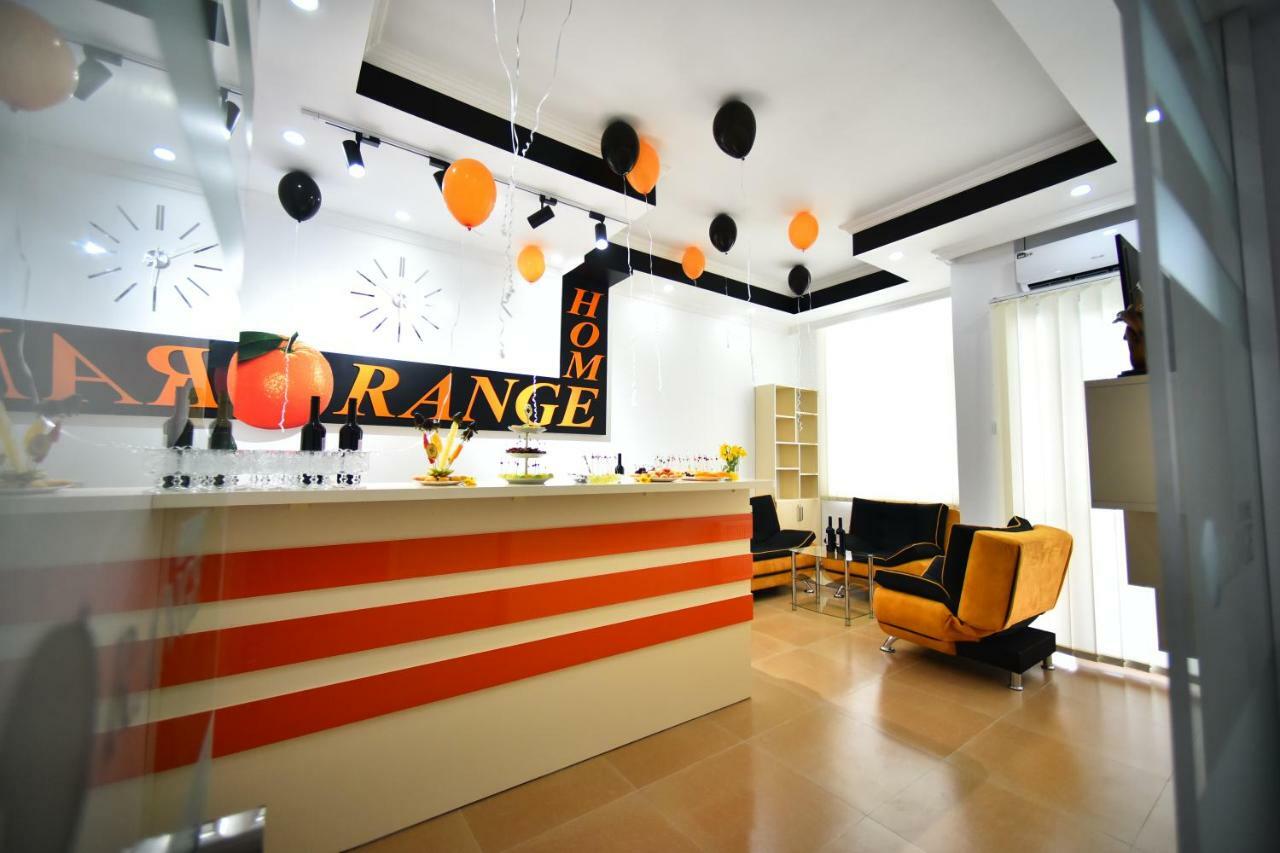 Orange Home Hotel Batumi Esterno foto
